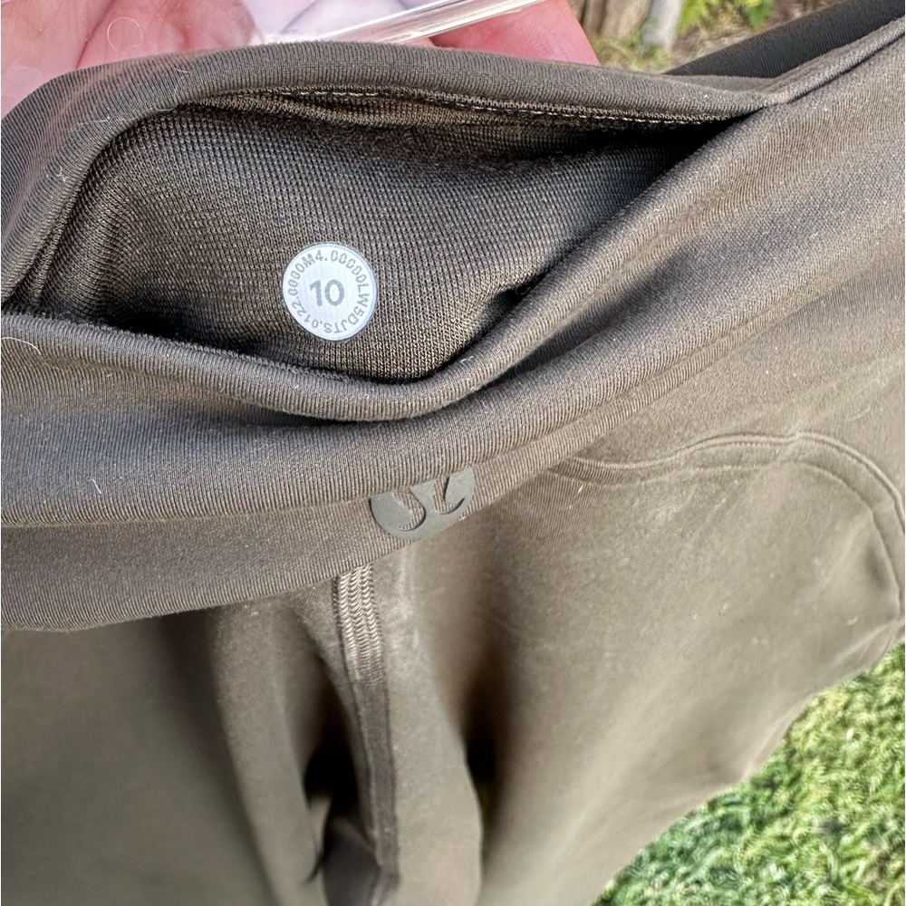 lululemon Legging - Picture 3 of 3